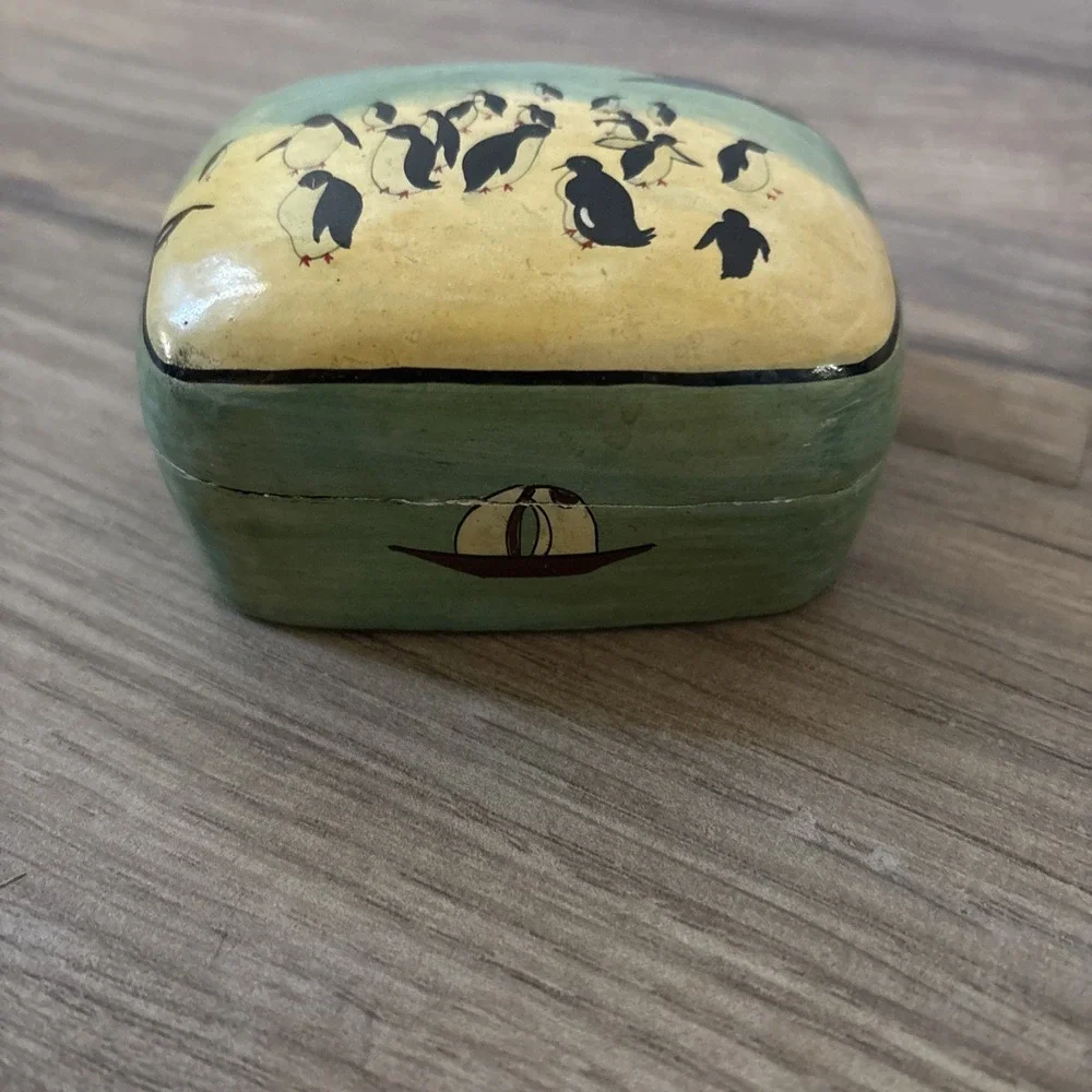 Vintage Paper Mache Trinket Box Blue White Penguins
